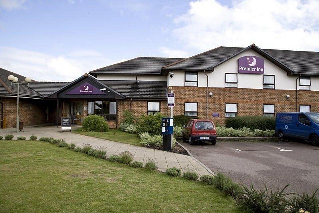 Premier Inn Hatfield ภายนอก รูปภาพ