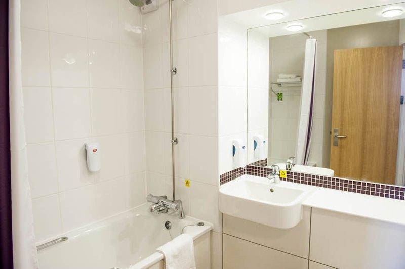 Premier Inn Hatfield ภายนอก รูปภาพ