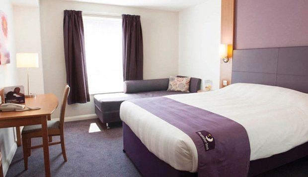 Premier Inn Hatfield ภายนอก รูปภาพ